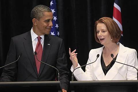 美国总统奥巴马和澳大利亚总理吉拉德11月16日在堪培拉举行的记者会上